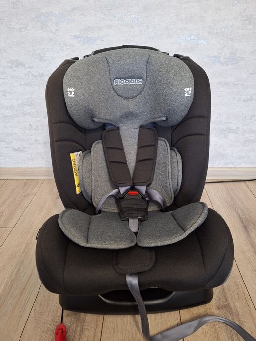 Fotelik samochodowy 0-36kg. Jak nowy!
