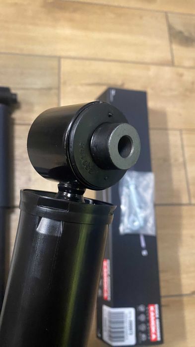 амортизатор Renault Megane 2 GRAND SCÉNIC 2 SCÉNIC 2 універсал