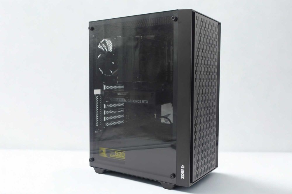 Komputer Gaming Ibox Ryzen 5 32GB 1TB SSD RX 6600 8GB Win11 FV GW