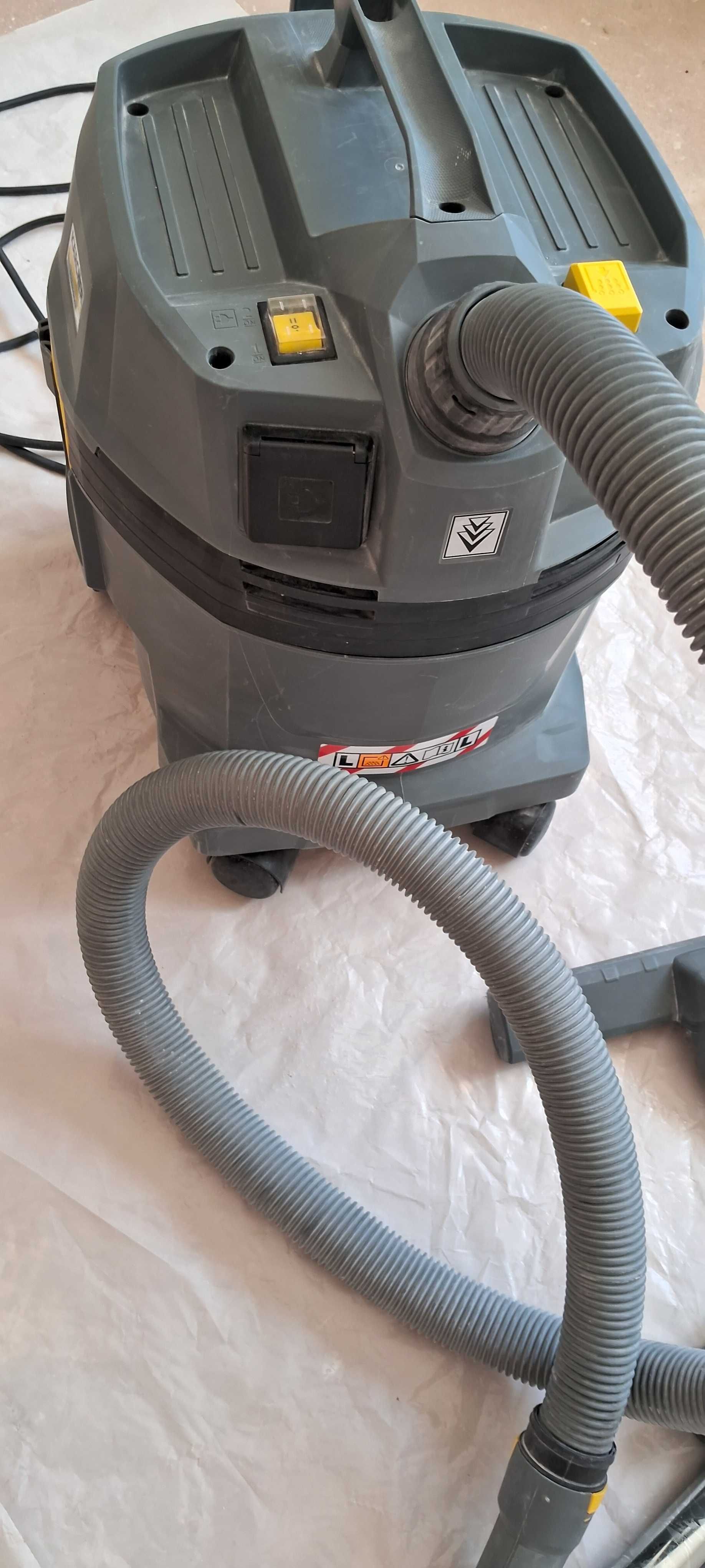 Пилосос Karcher NT22 1Ap Te L