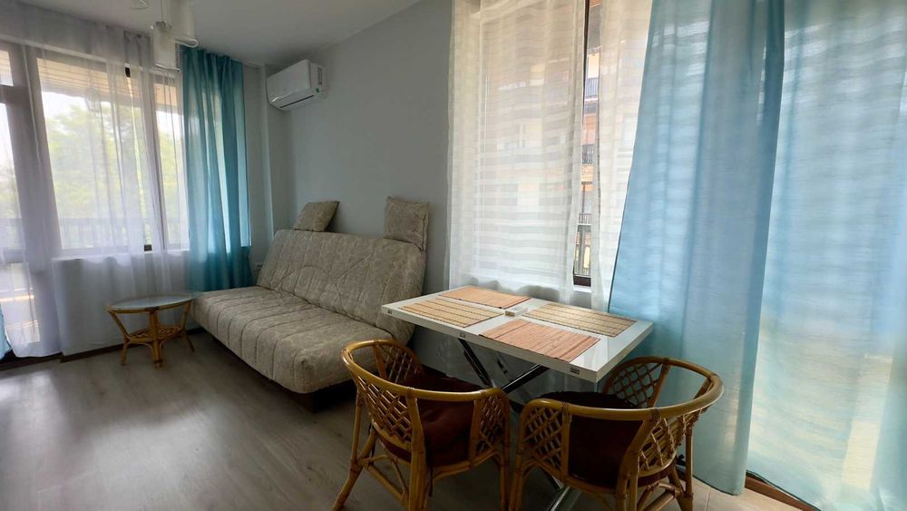 Продам квартиру в Болгарії біля моря з ремонтом Болгария квартира