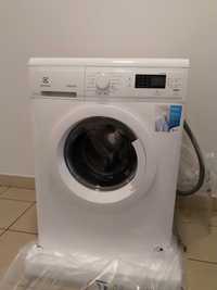 Pralka Electrolux (EWP11064TW)