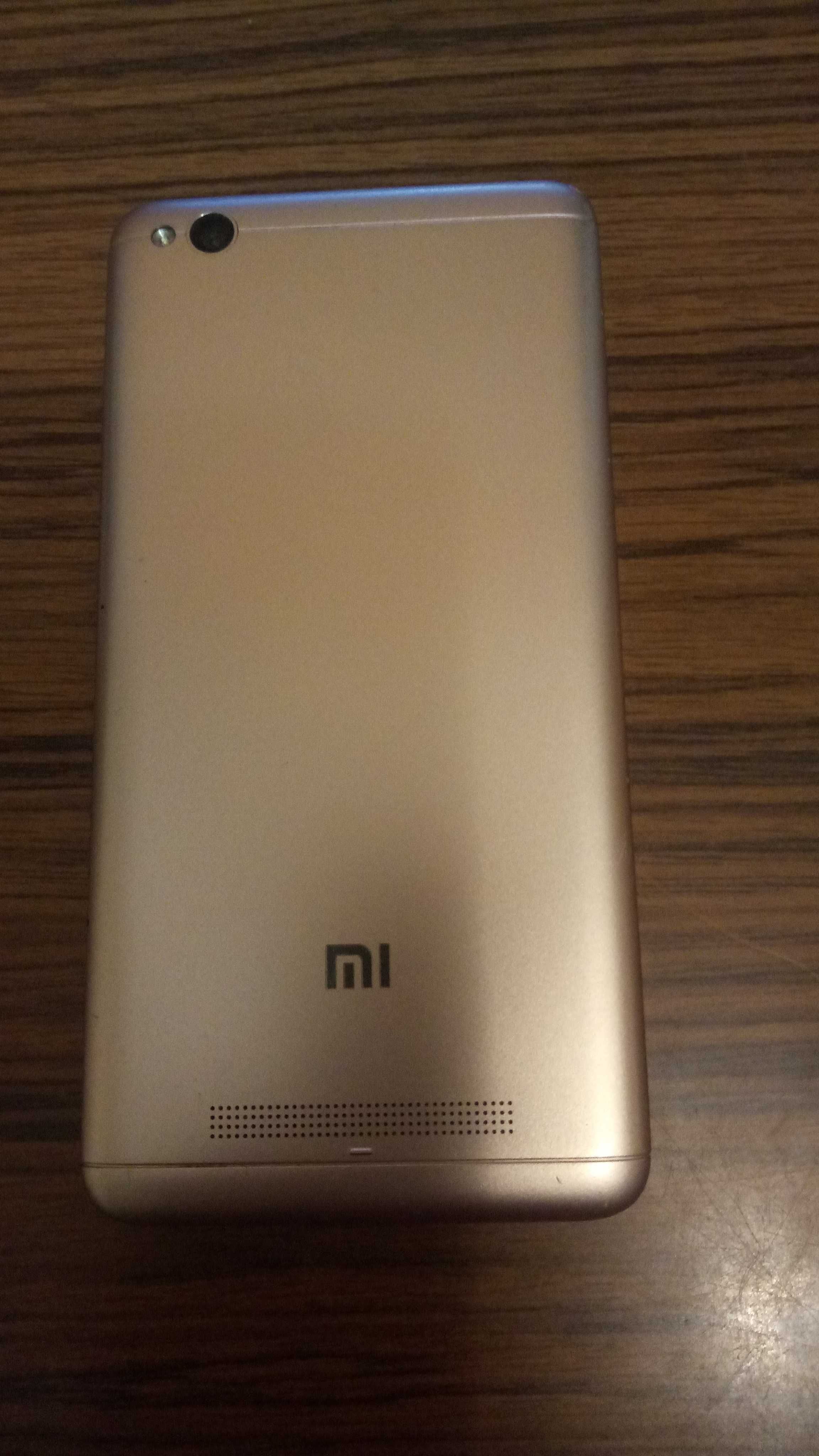 Мобильный телефон Xiaomi Redmi 4A 2/32GB б/у в нерабочем состоянии.