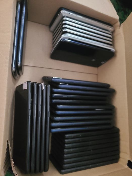 Лот 33 телефона Archos Рабочие