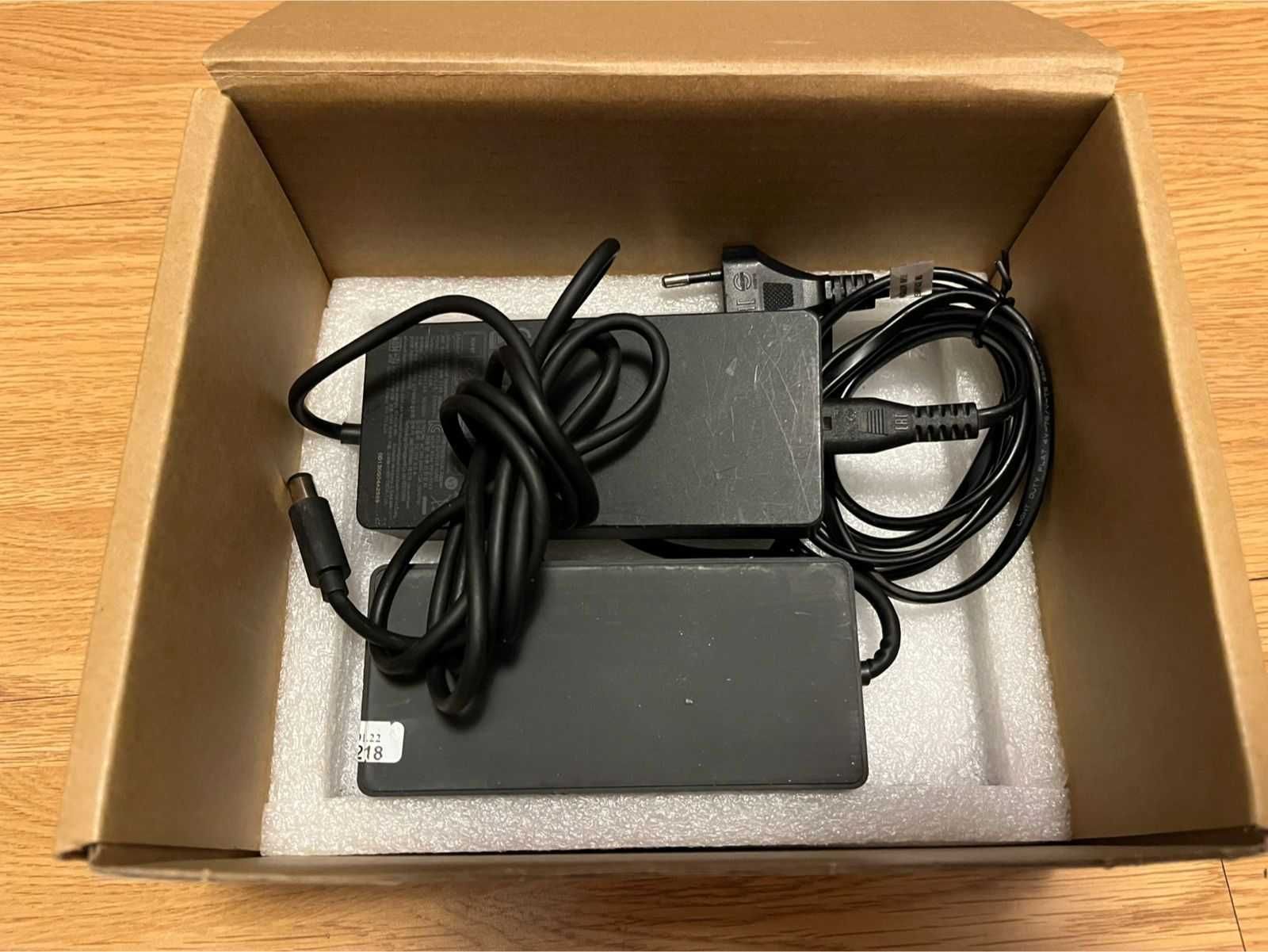 Stacja Microsoft Surface dock 1661 + zasilacz