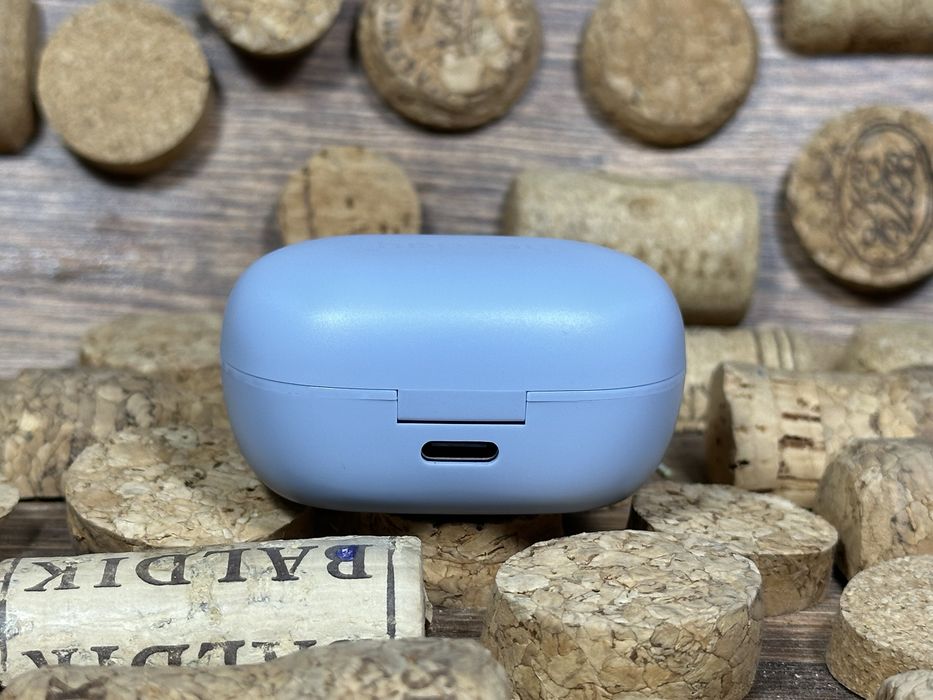 з бездротовими навушниками Heyday true wireless earbuds.