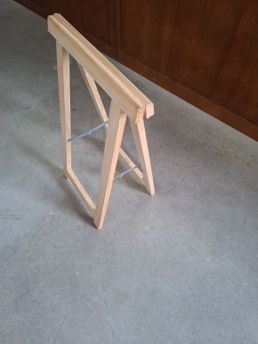 Cavaletes em pinho maciço