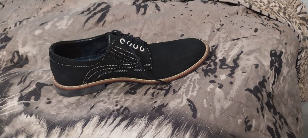 Buty nowe chłopięce 38