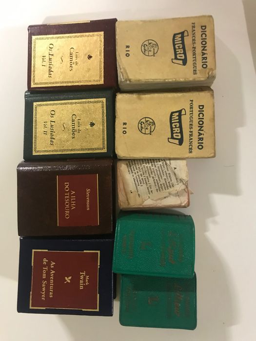 Livros antigos (anos 60/70/80) / livros e revistas do 25 de abril