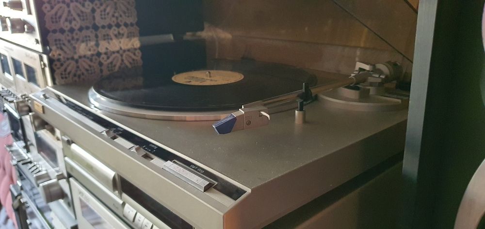 Gramofon TECHNICS Quartz