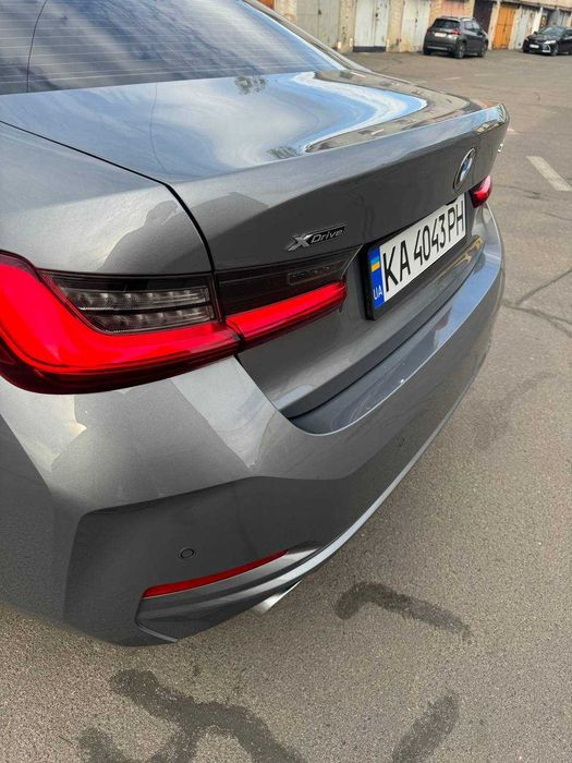 BMW 330i xDrive 2023