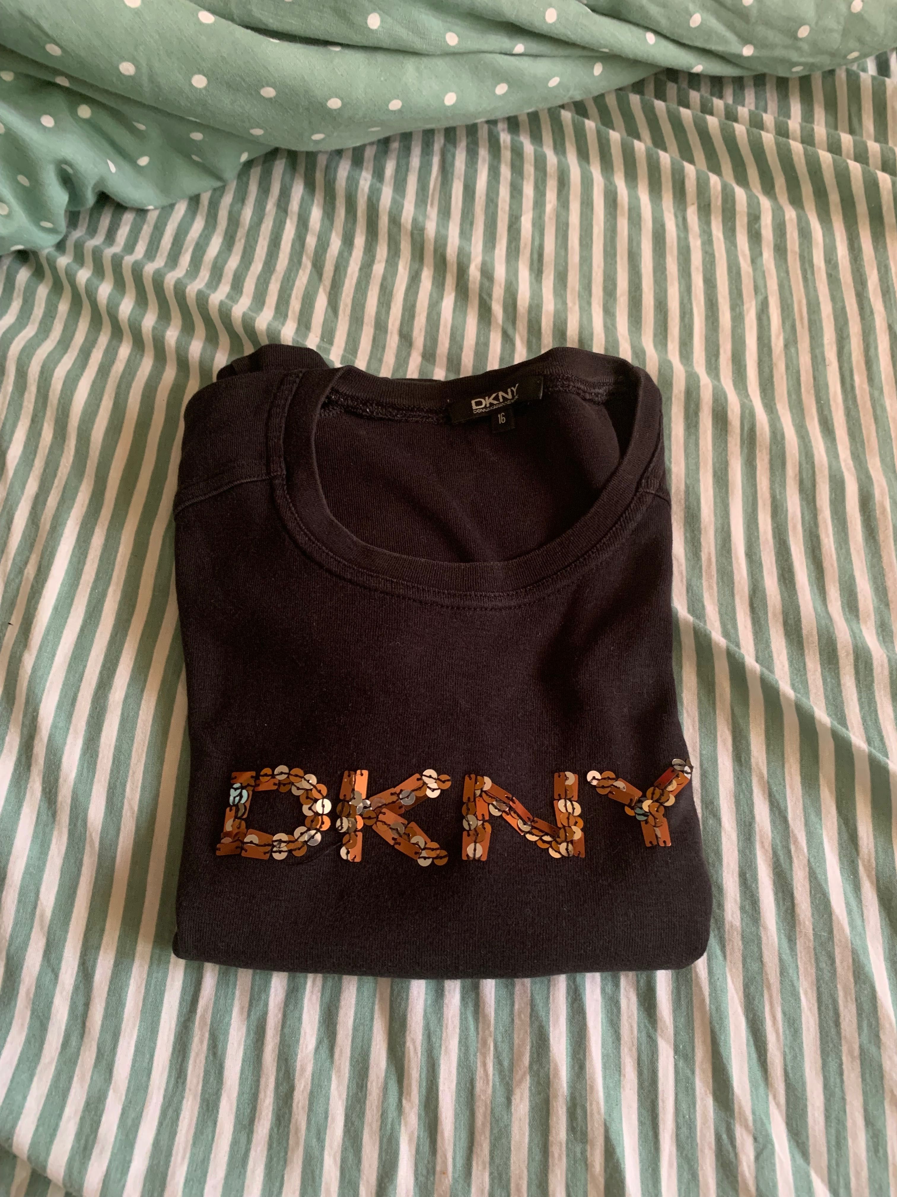 Tshirt DKNY rapariga