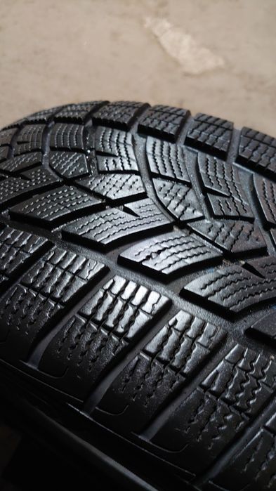 Пара зимних шин Goodyear Ultra Grip Performance gen-1 suv 225/55 r18