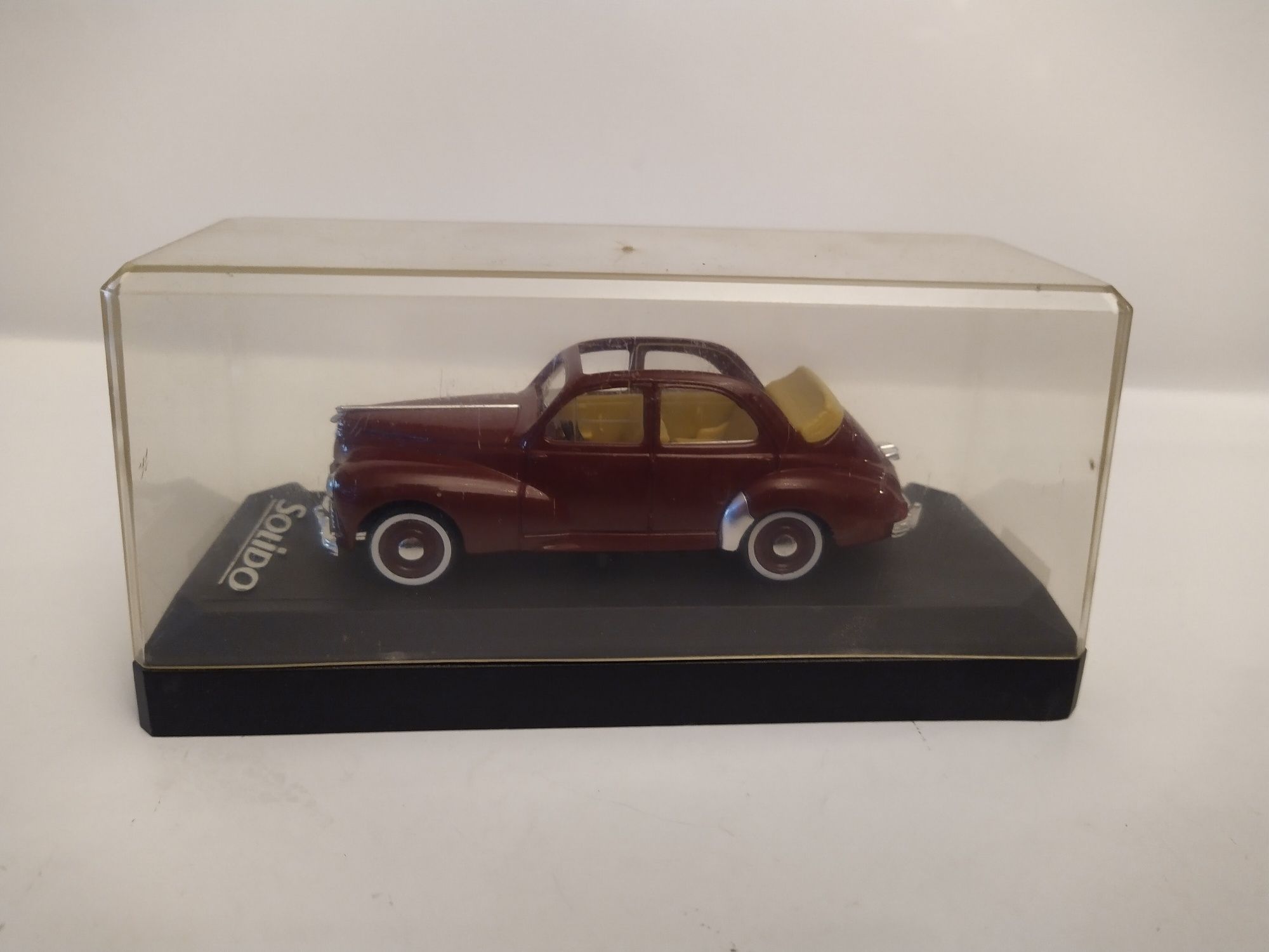 Peugeot 203 Decouvrable Solido Skala 1:43