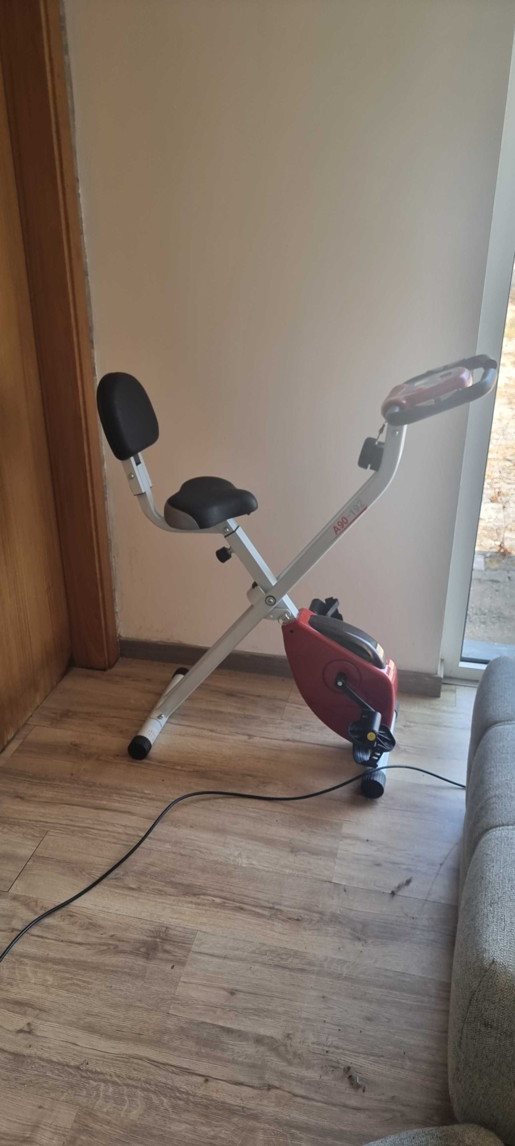 Bicicleta estática dobrável