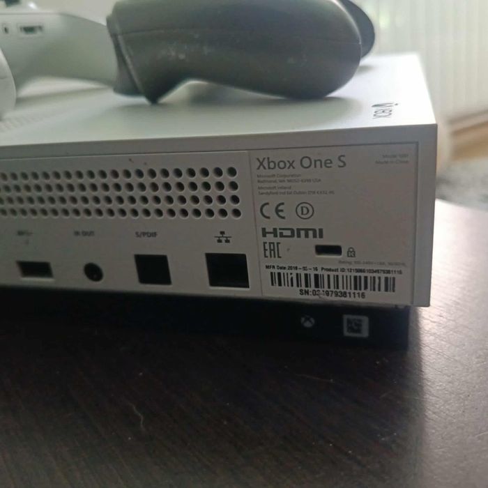 Sprzedam Xboxa ONE-S