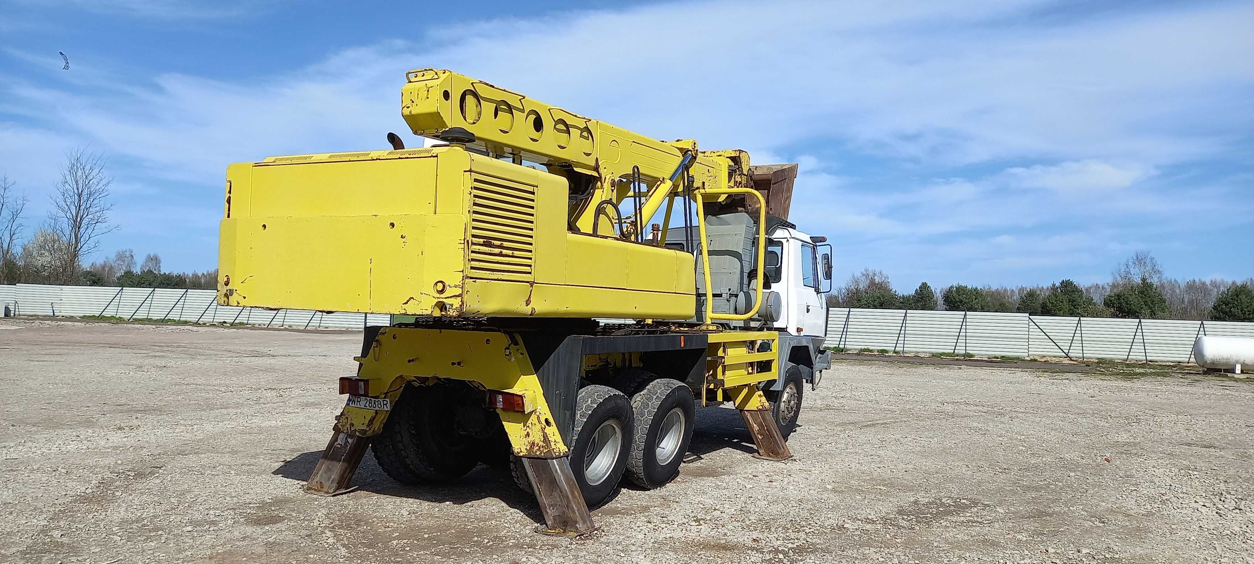 Koparka teleskopowa TATRA UDS 214  Cat Liebherr  Jcb