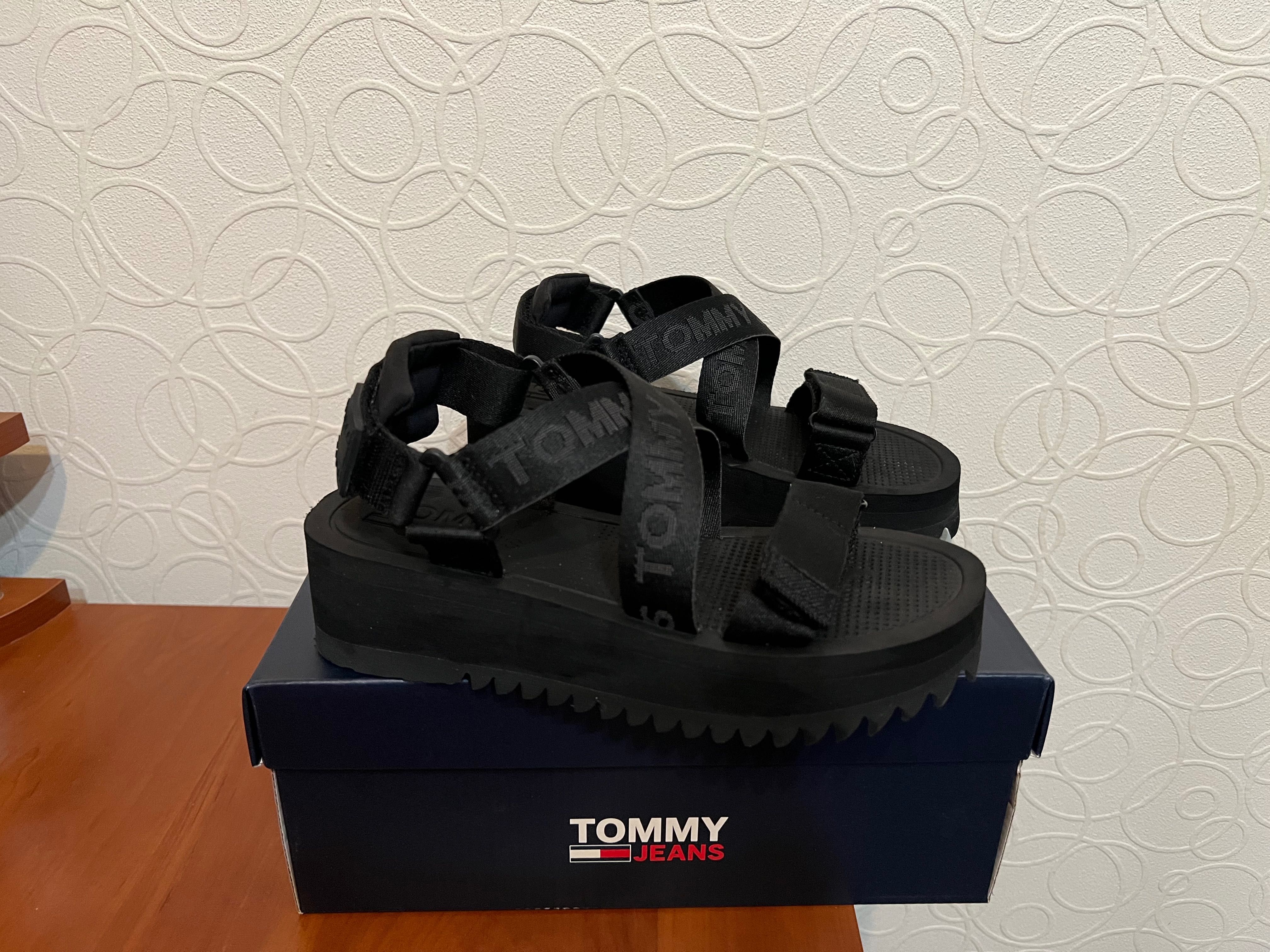 сандали Tommy Hilfiger размер 36