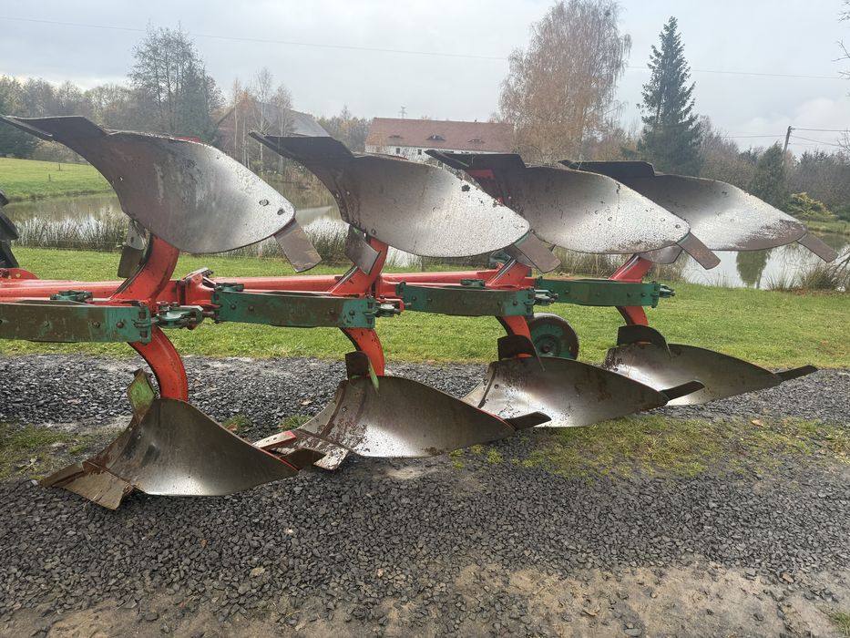 Pług Kverneland 4 obrotowy