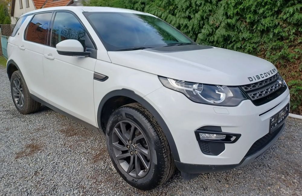 Land Rover Discovery Sport Land Rover Discovery Sport 2,0 diesel 180 KONI biały