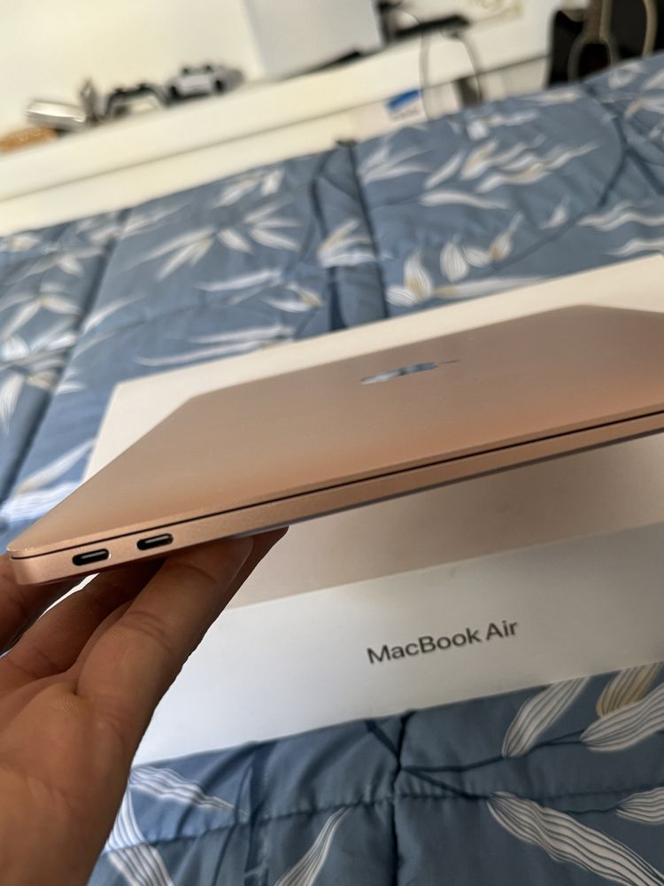 Macbook Air 2020 ouro rose