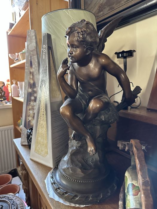 Stara figura ceramika i metal  Siedzący Duży Amor