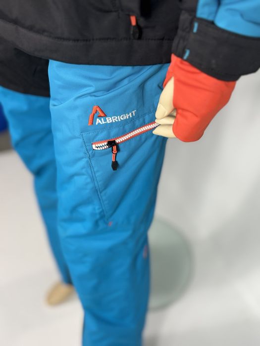 Костюм лиж та сновборду  розмір С  М  стан ідеал