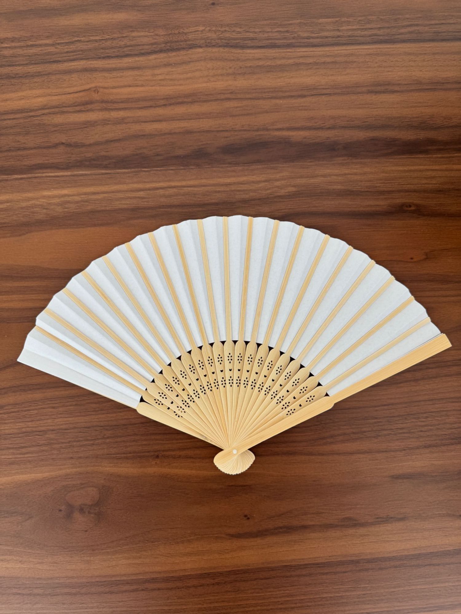 50 leques de papel