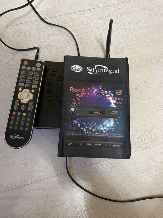 Тюнер супутникового ТБ SatIntegral S-1223HD