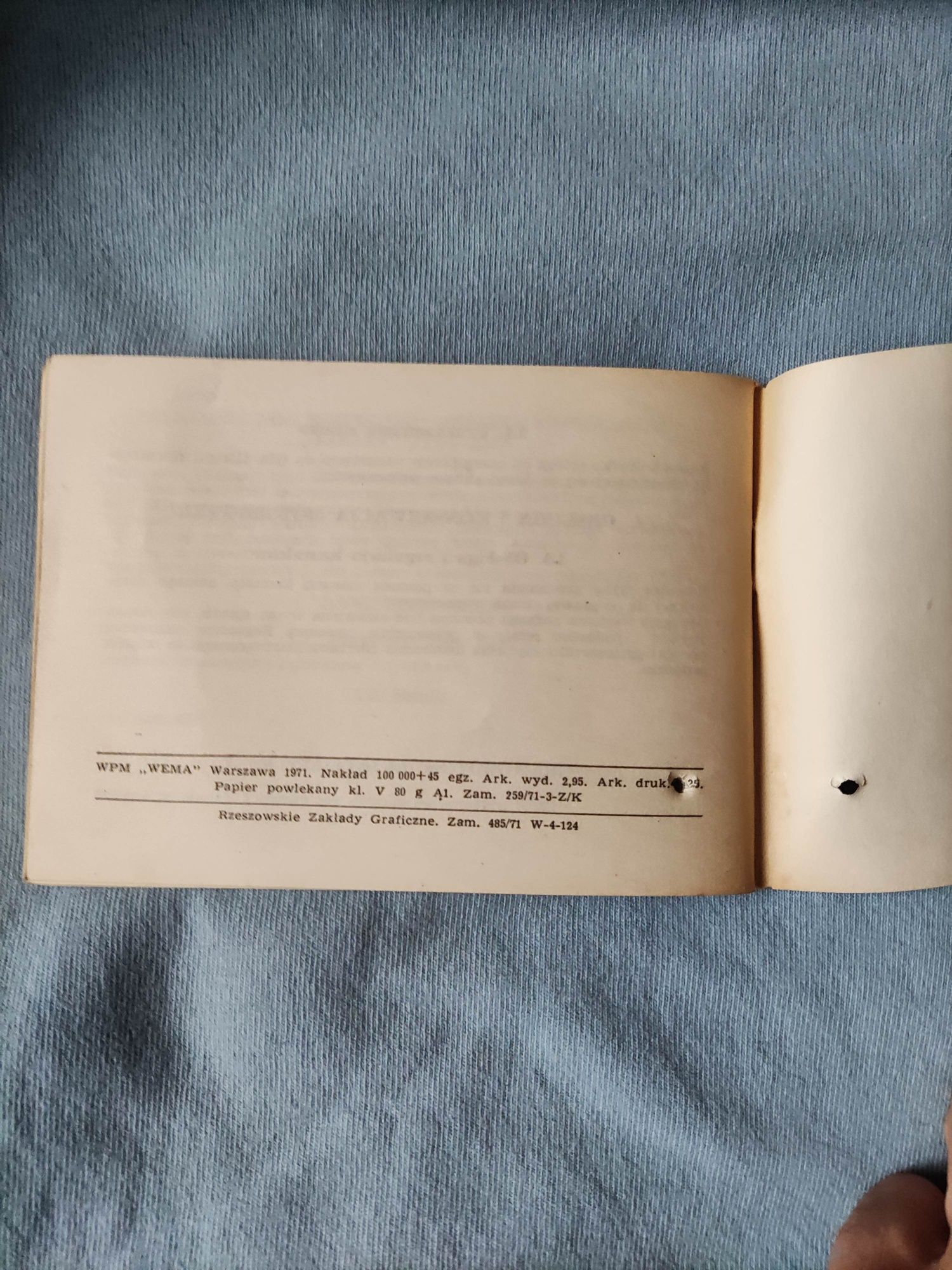 Instrukcje Obsługi Romet Komar 2320, 2330 z 1971 r

Stan BDB 

Bez zni