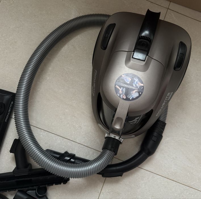 Пилосос для с/п без мішка Rowenta RO3786EA. Самовивіз