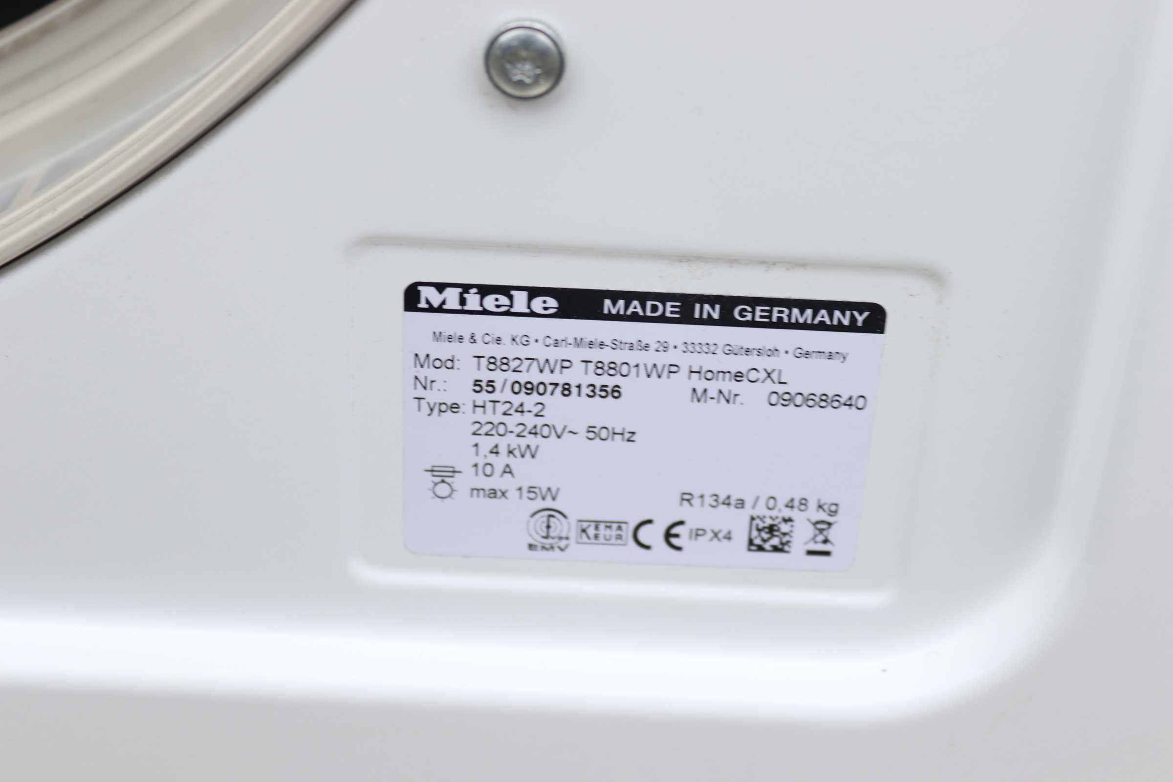Сушильна машини Miele T8827 Home Care XL