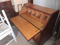 Comoda secretária antiga