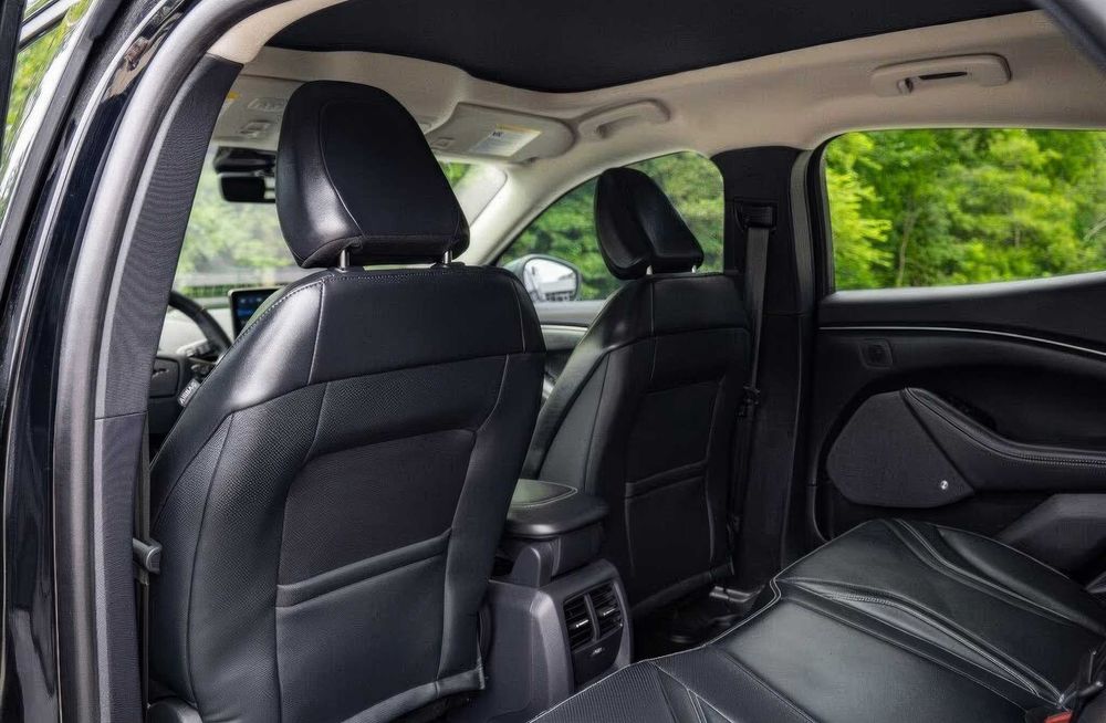 Ford Mustang Mach-E Premium      2022