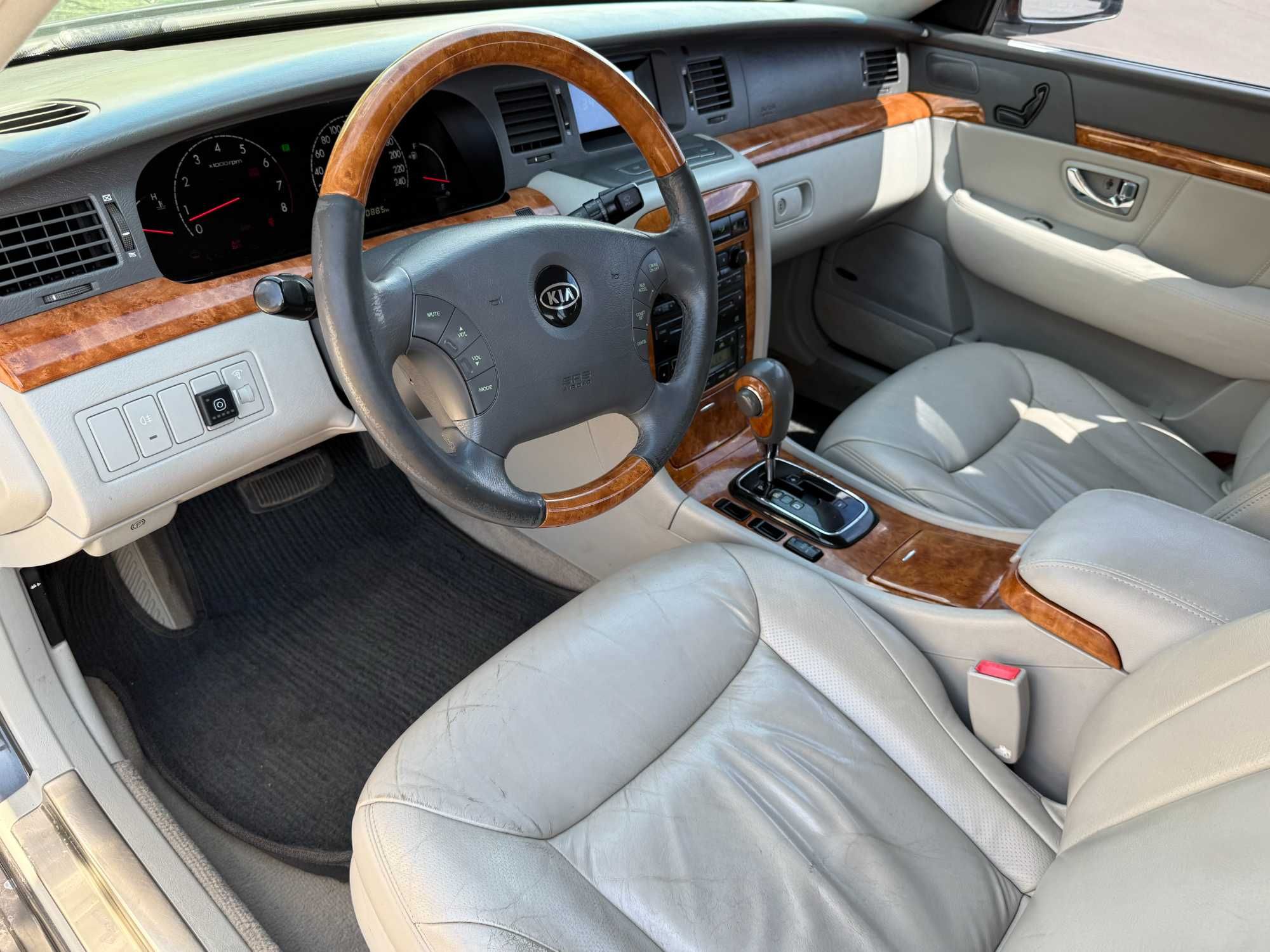 KIA Opirus 2006 3,5 ГБО Автомат
