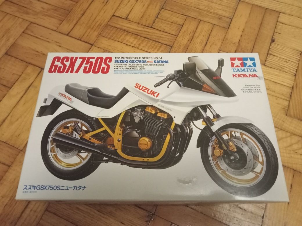 Suzuki 750 Gsx katana TAMIYA - piękny motor 1:12