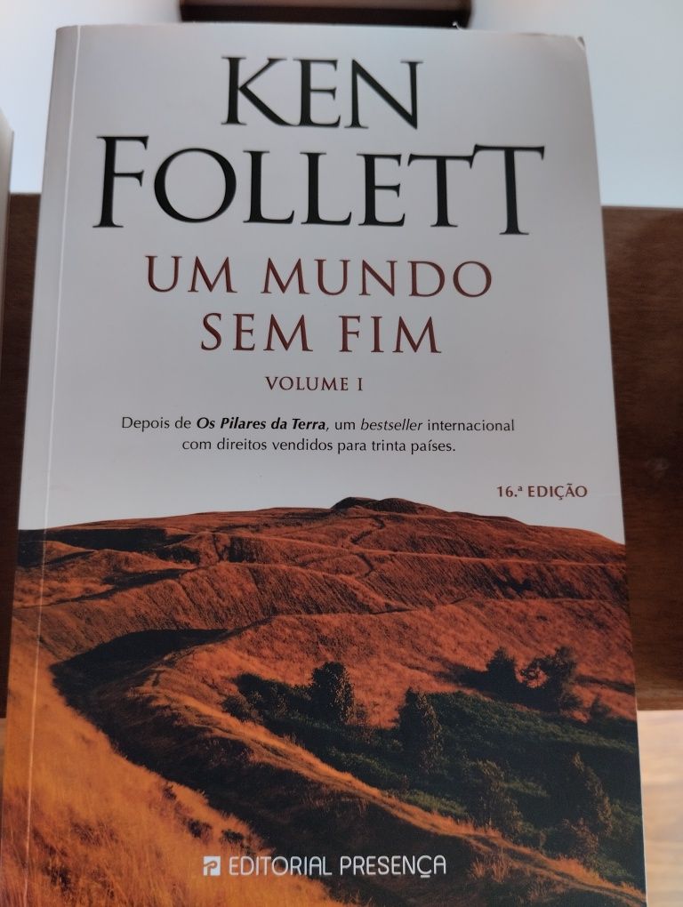 Vários livros de Ken Follett