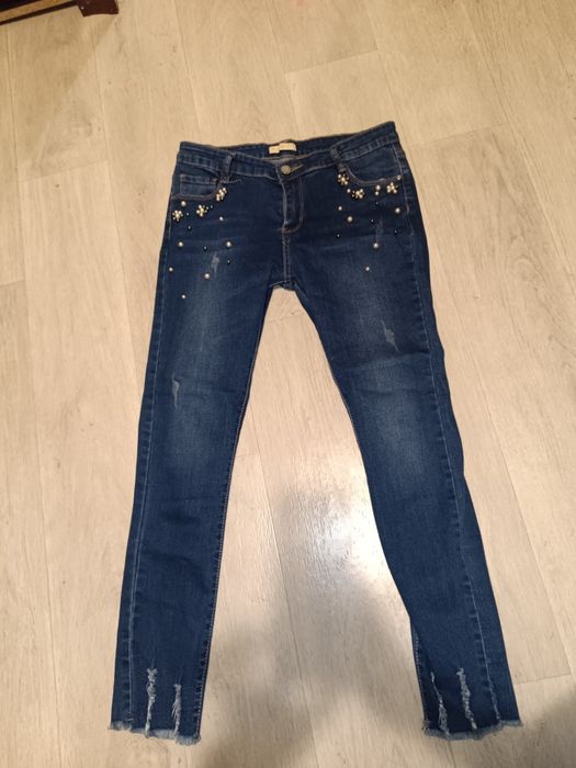 Spodnie z koralikami