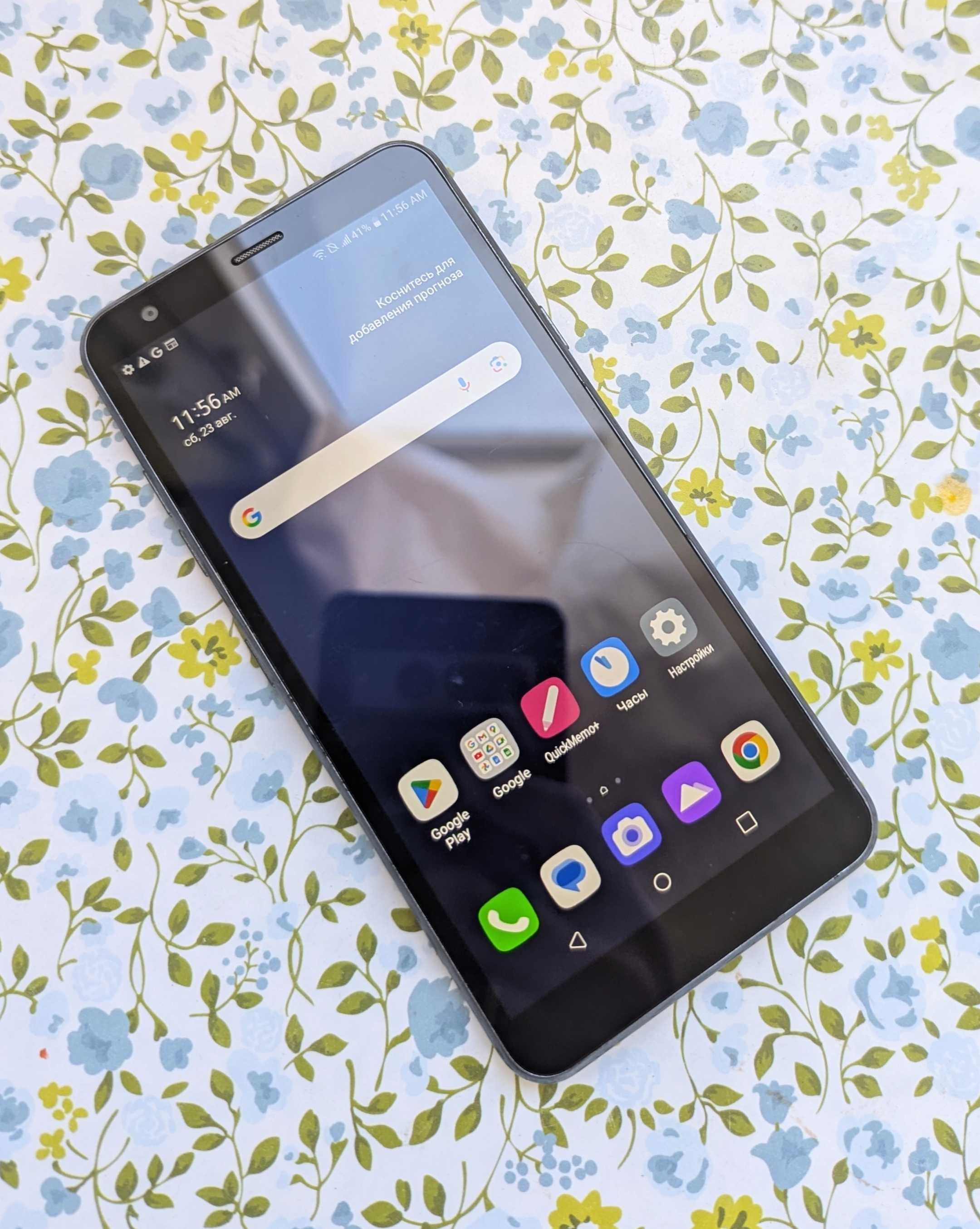 Простий Android 10 телефон для школи LG K30 2019 якісний екран