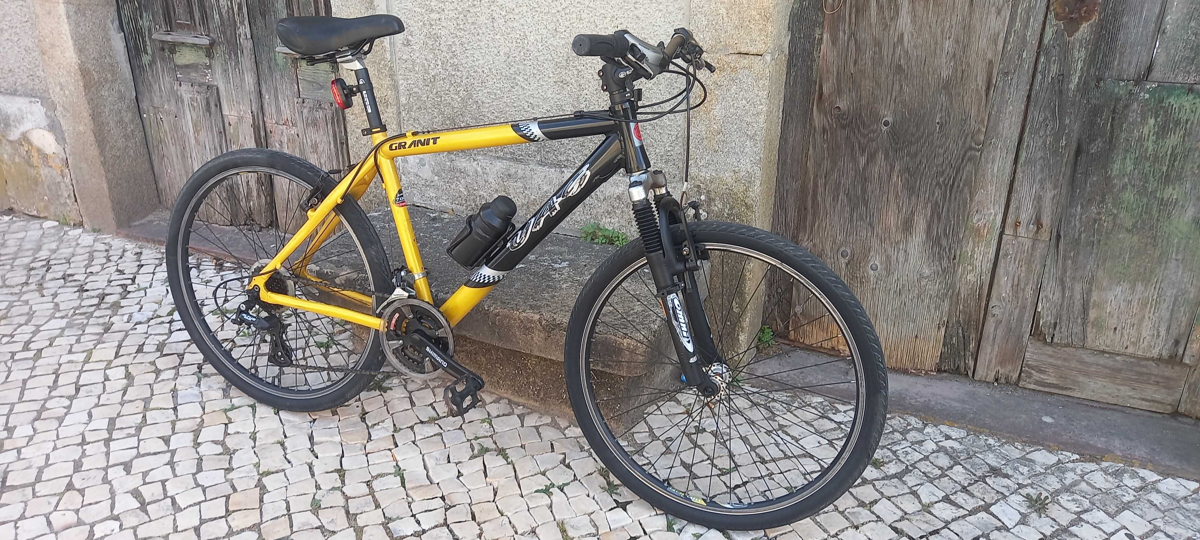 Bicicleta de homem "tipo montanha"