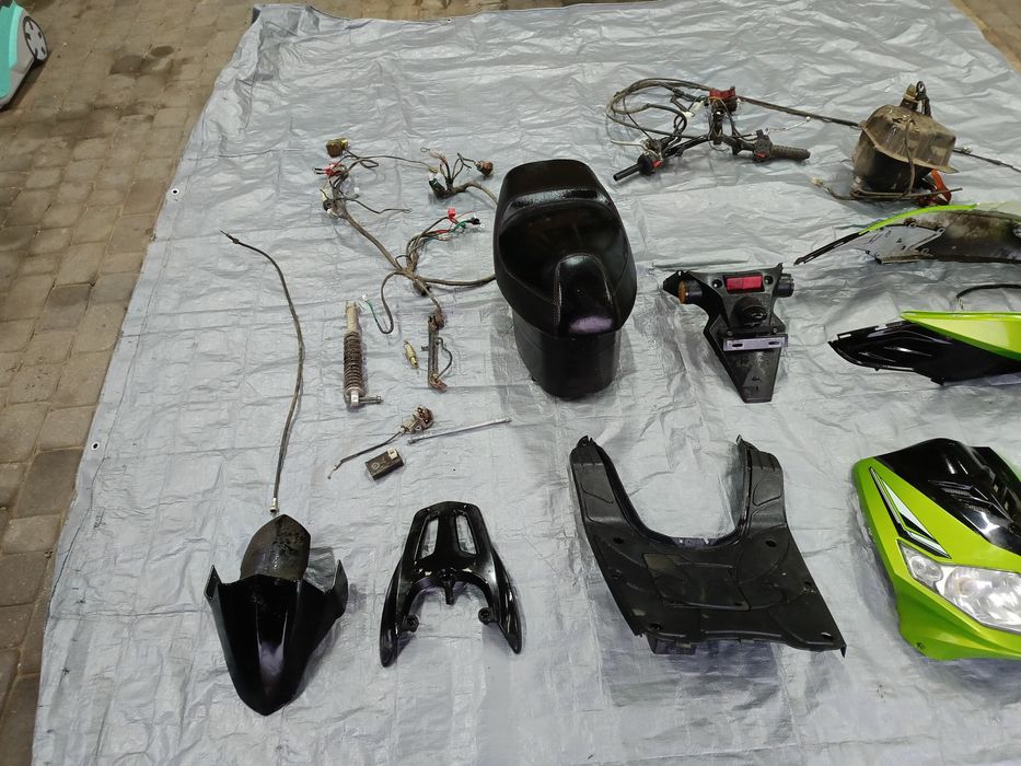 Barton GTR 2 wszystkie części widoczne na zdjęciach!