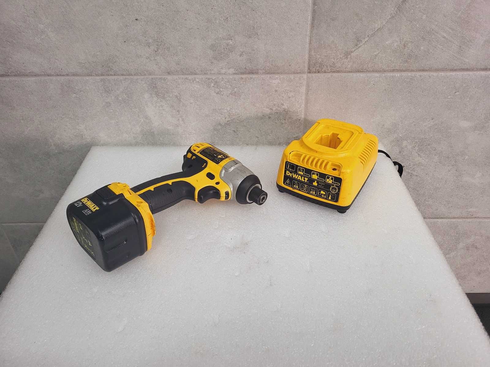 Zakrętarka Wkrętarka Klucz DeWALT DC845 +Aku 2,6Ah + Ładowarka