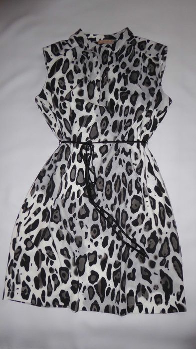Sukienka przed kolana z paskiem piękna śnieżna pantera VERA MONI r. 46