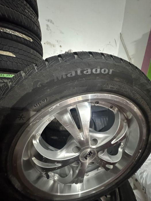 Зимові колеса в зборі 215/60r17 Ніссан Кашкай 5x114.3 Matador 2021 р