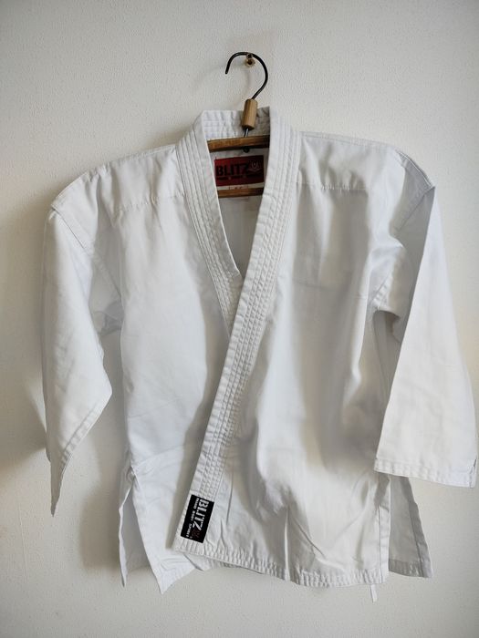 Кимоно Рашгард р.140 Пояса