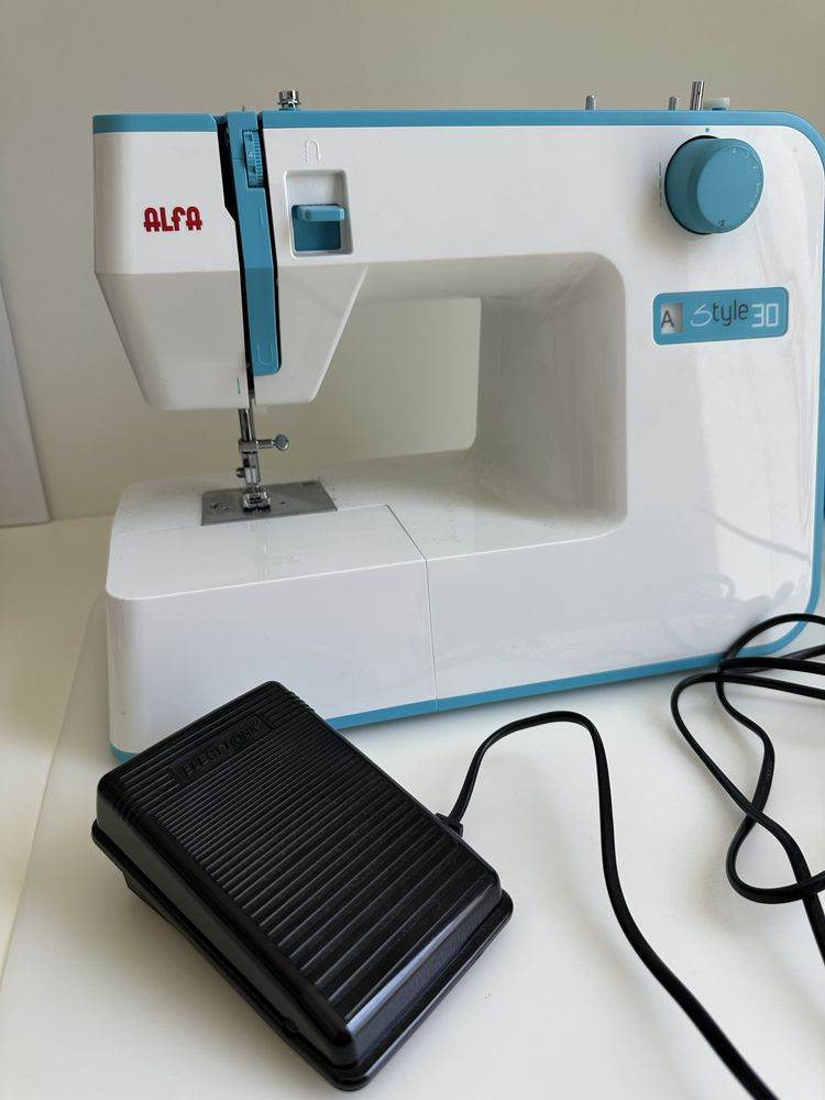 Máquina de costura alfa style 30