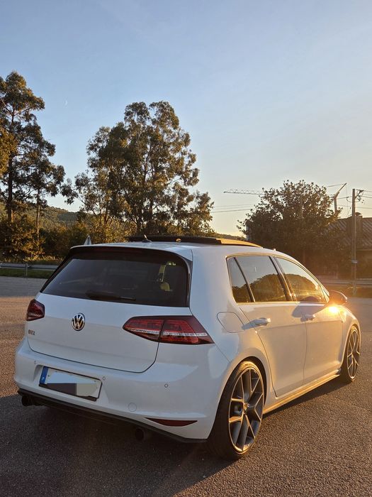 Golf 7 GTI 220 CV - Teto Panorâmico - BBS - Excelente estado