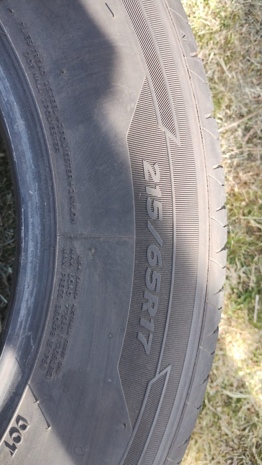 Opony letnie Hankook 215/65/17 99V 2021r około 5.6mm bierznik