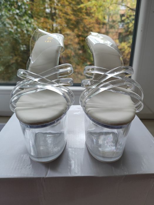 Туфлі, босоніжки, стріпи, pole dance