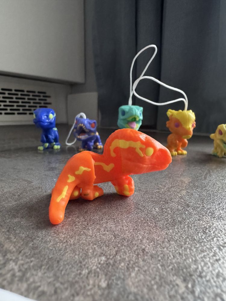 Dinozaur VQ302 Plateosaurus figurka Jurassic World KinderJoy Funko Pop